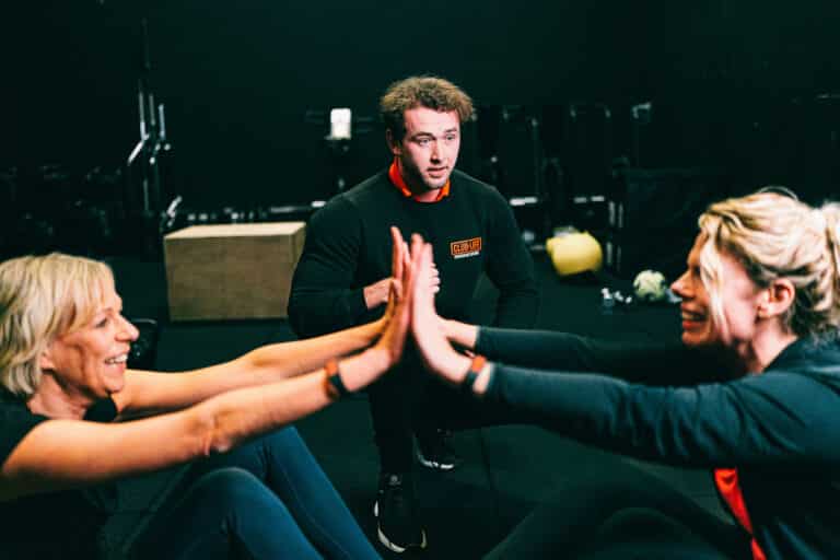 Bedrijfsfitness: samen sporten draagt bij aan goede teamprestaties